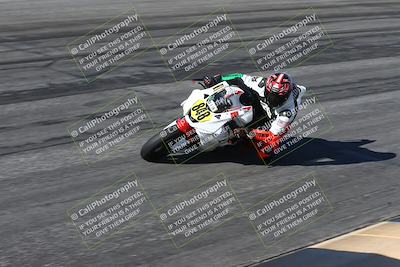 media/Jan-16-2026-CVMA Friday Practice (Fri) [[6f2bf47531]]/5-Racer 4-Trackday1/Session 2 (Bowl)/